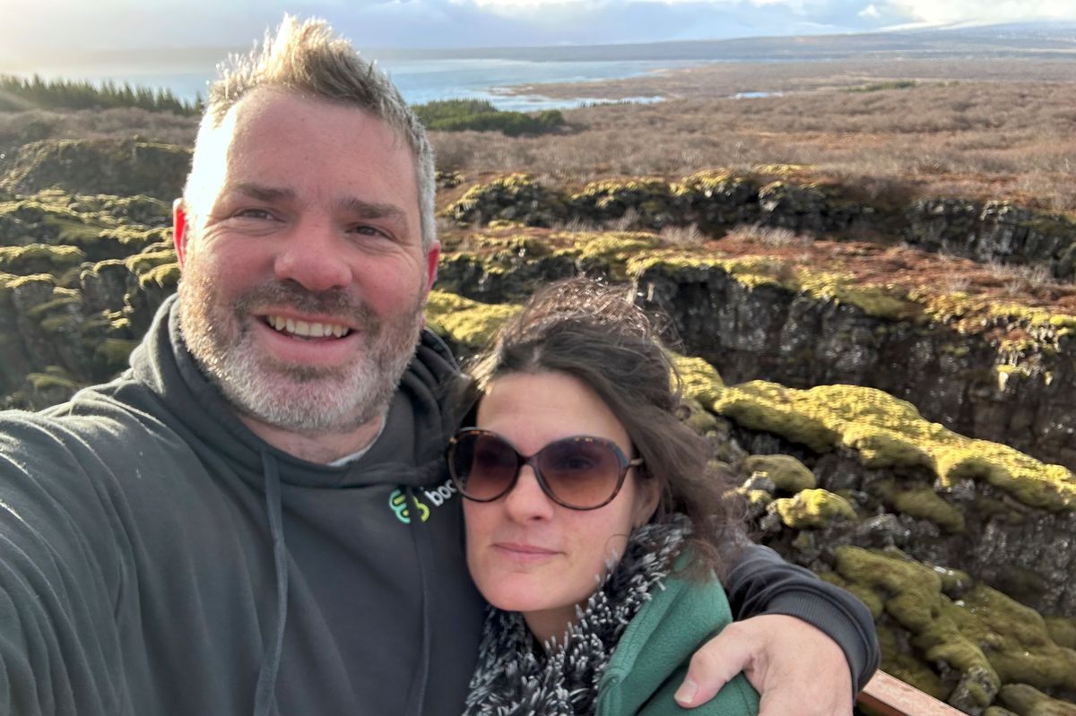 EXCLUSIVA: ''Hicimos un intercambio de casas navideño como en 'The Holiday' - fue más mágico que la película''